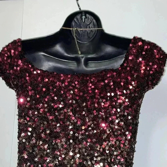 B.Smart /Red Sequins Juniors Dress-Size 1 - Picture 5 of 6
